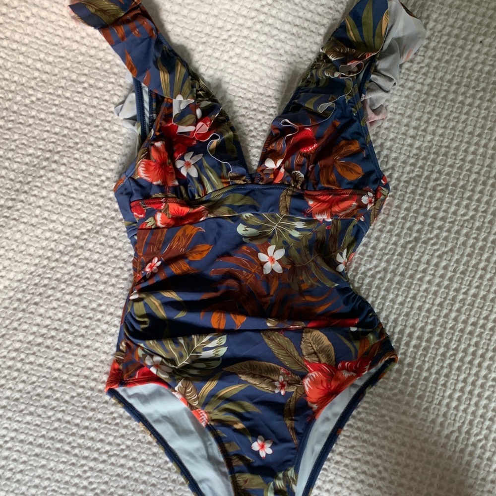 Cupshe Floral One-Piece Swimsuit